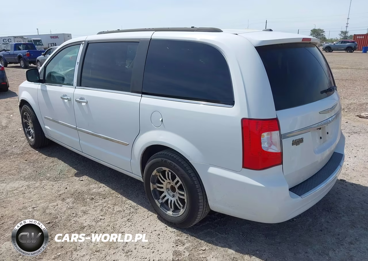 2014 Chrysler Town & Country Touring VIN:2C4RC1BG3ER475430 - 3