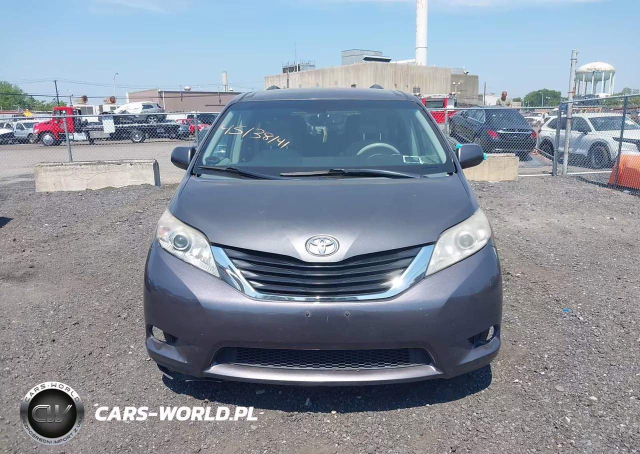 2013 Toyota Sienna Le V6 8 Passenger VIN:5TDKK3DC7DS338023 - 12