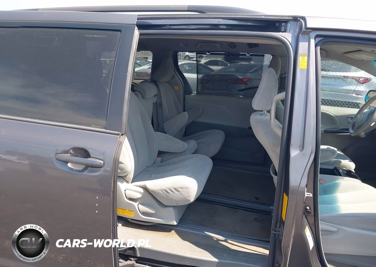 2013 Toyota Sienna Le V6 8 Passenger VIN:5TDKK3DC7DS338023 - 8
