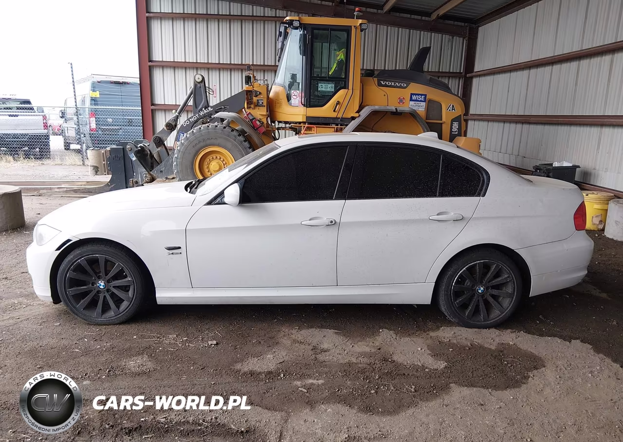 2011 BMW 328I xDrive VIN:WBAPK7C52BF088037 - 15