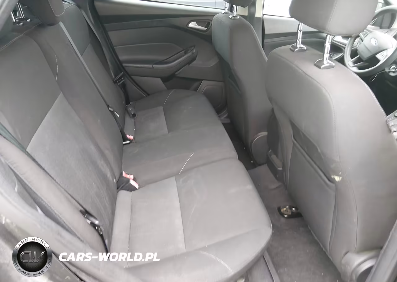 2015 Ford Focus Se VIN:1FADP3K24FL249881 - 8