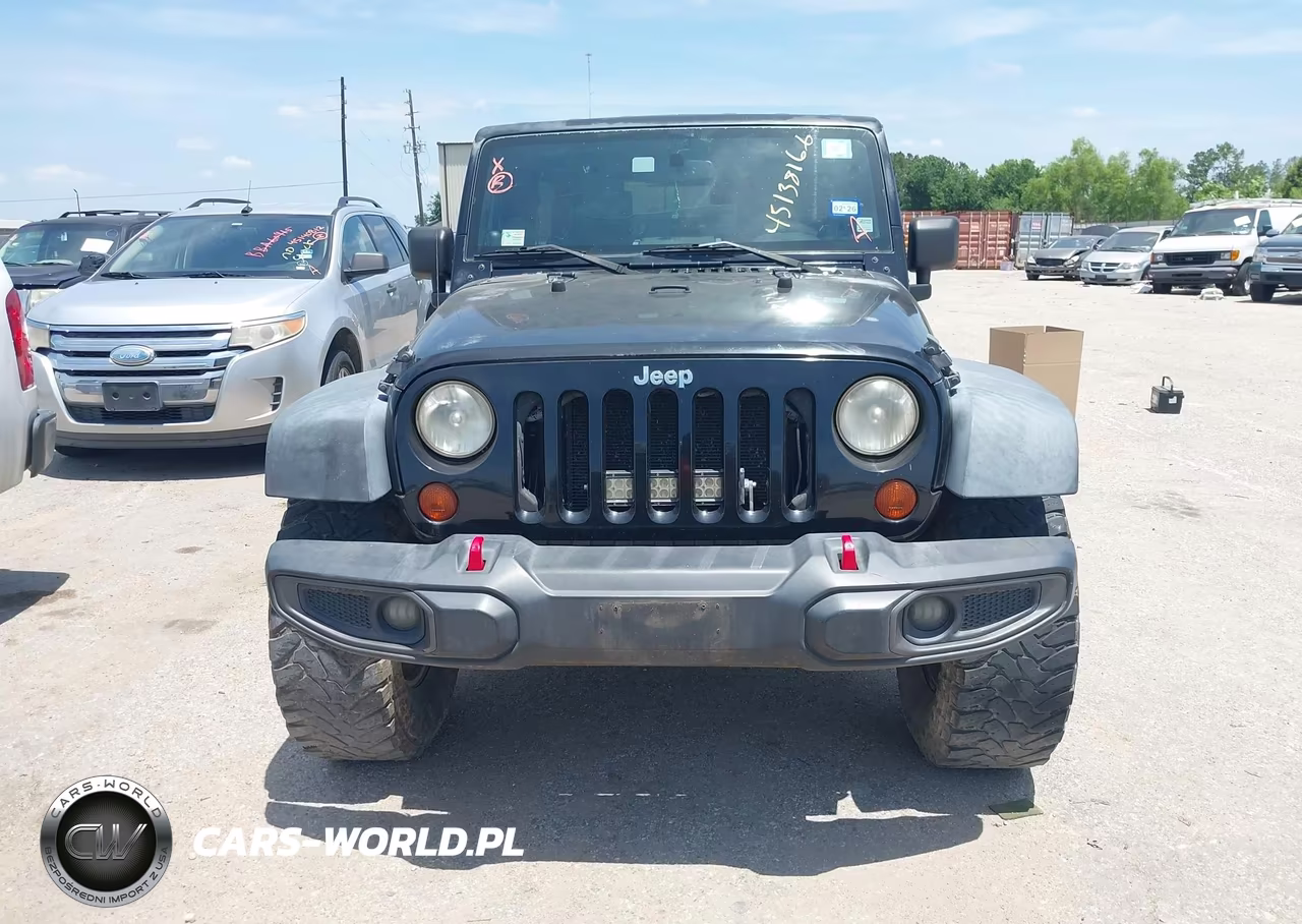 2009 Jeep Wrangler Unlimited X VIN:1J4GA39149L762312 - 12