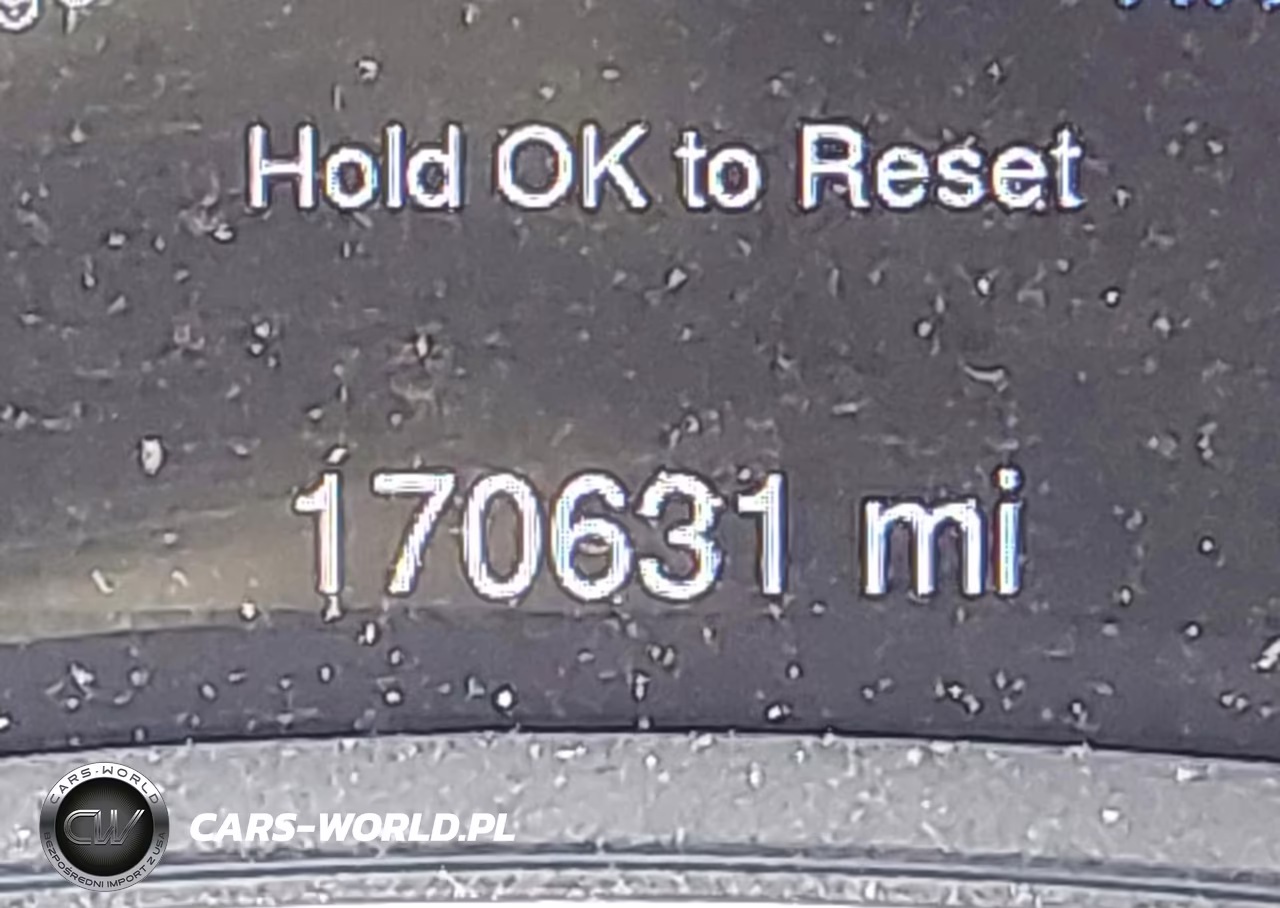 2015 Jeep Grand Cherokee Overland VIN:1C4RJECG8FC615123 - 16