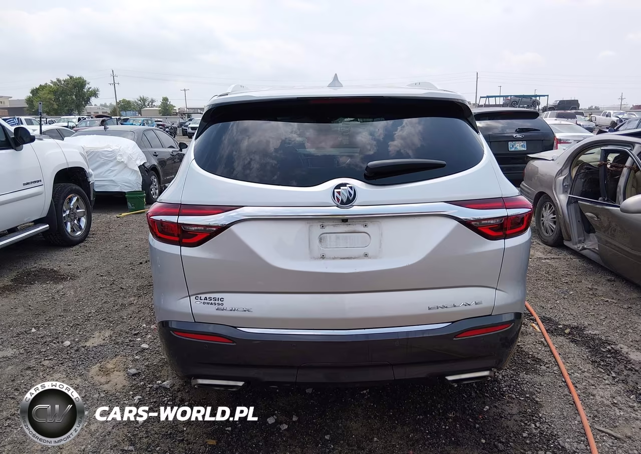 2018 Buick Enclave Premium VIN:5GAERCKW4JJ139530 - 16