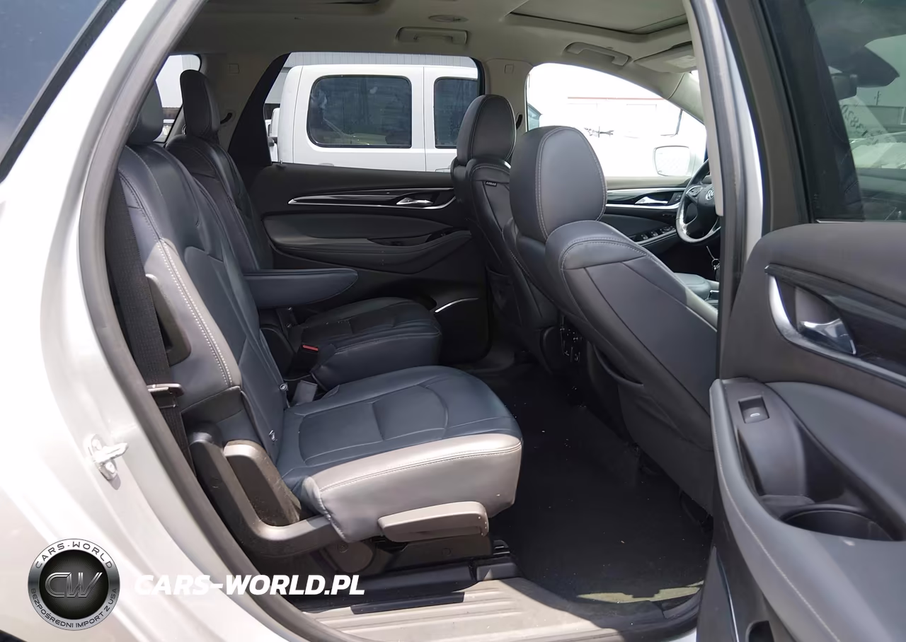 2018 Buick Enclave Premium VIN:5GAERCKW4JJ139530 - 8