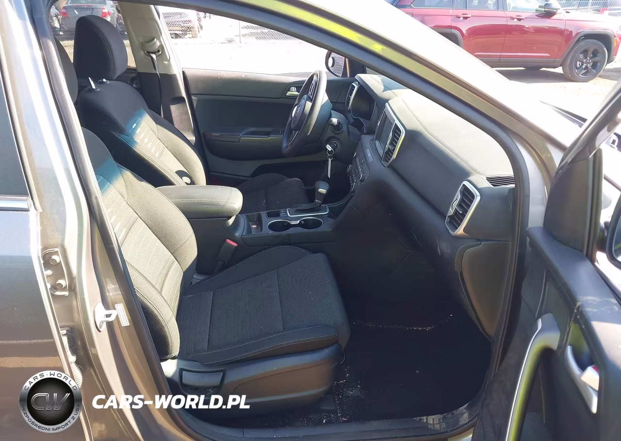 2018 Kia Sportage Lx VIN:KNDPMCAC5J7476590 - 5