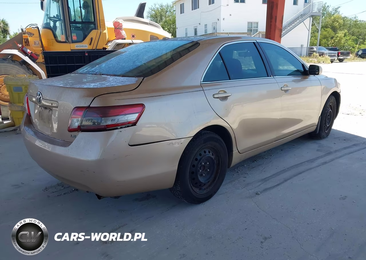2011 Toyota Camry Le VIN:4T1BF3EK5BU696199 - 4