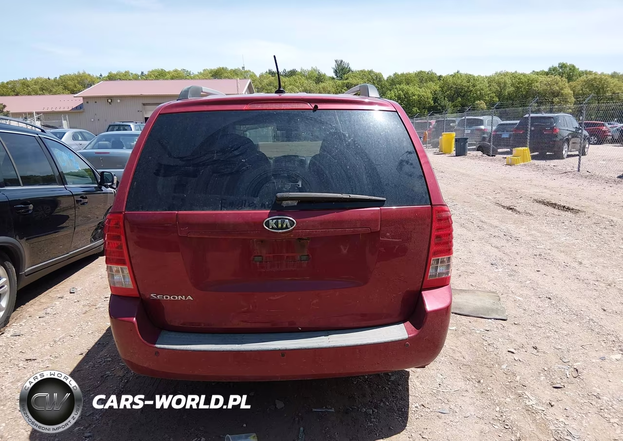 2011 Kia Sedona Lx VIN:KNDMG4C7XB6373303 - 16