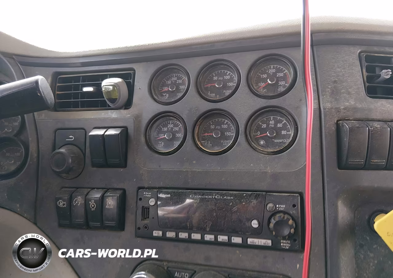 2021 Peterbilt 567 VIN:1NPCLPTX2MD761660 - 12