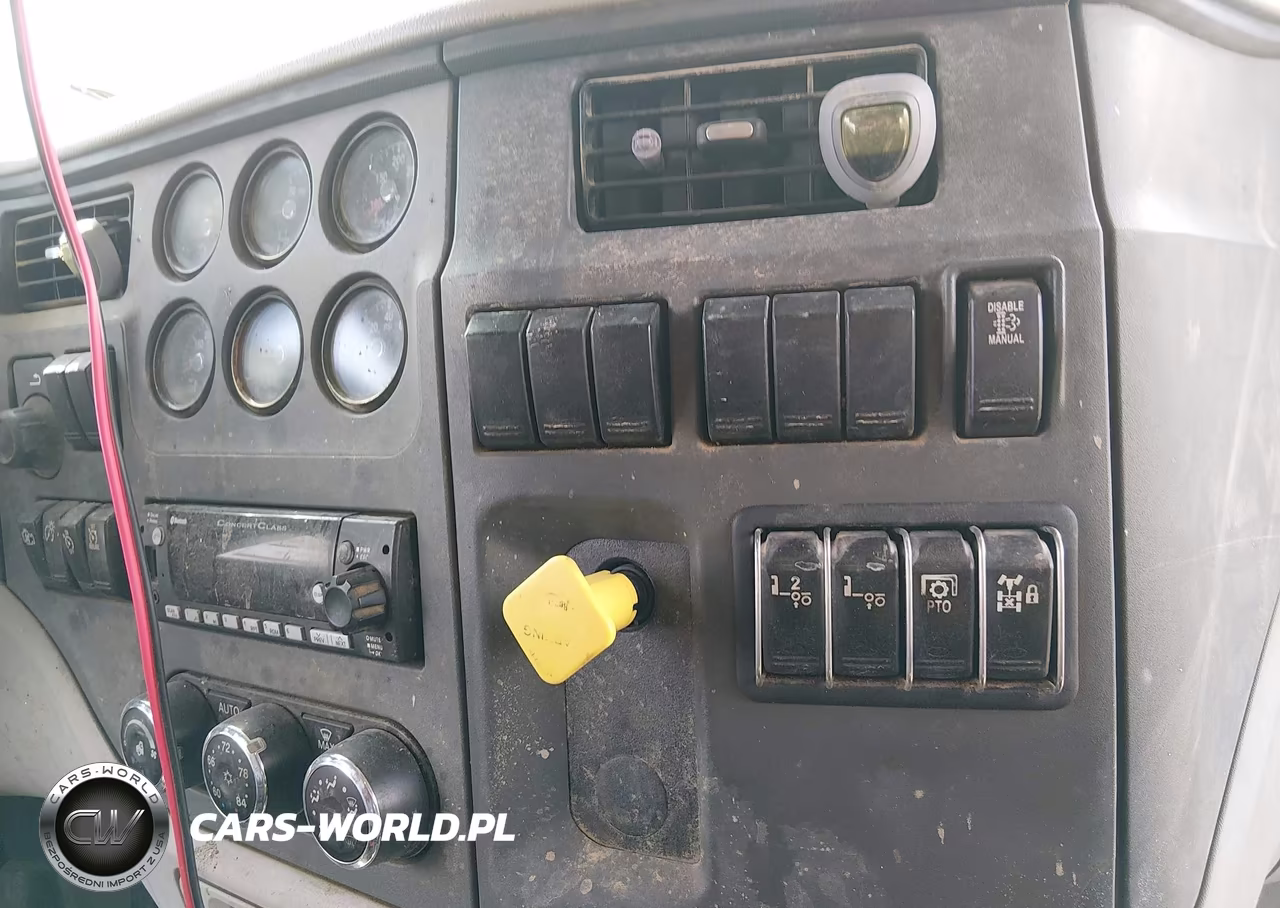 2021 Peterbilt 567 VIN:1NPCLPTX2MD761660 - 13