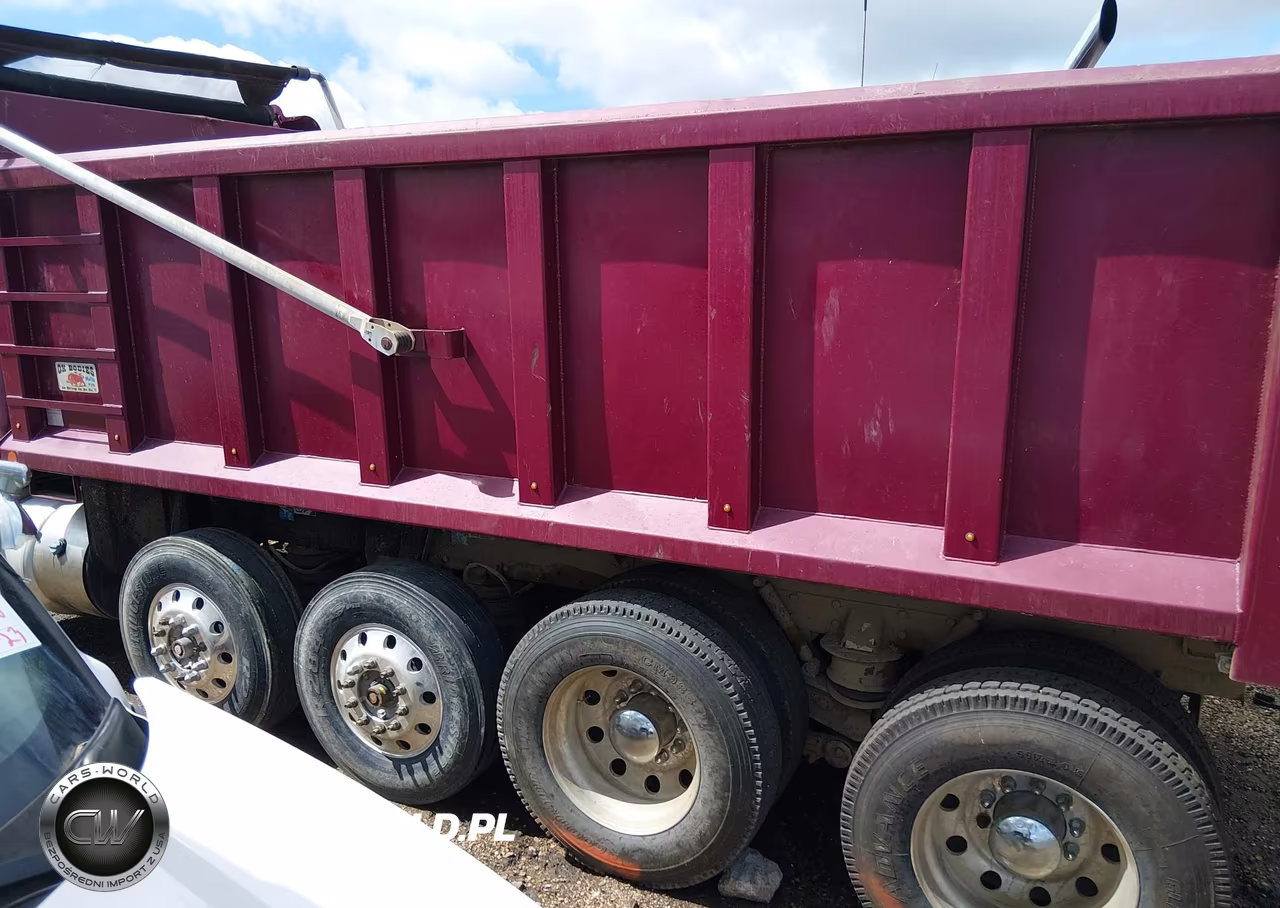 2021 Peterbilt 567 VIN:1NPCLPTX2MD761660 - 17