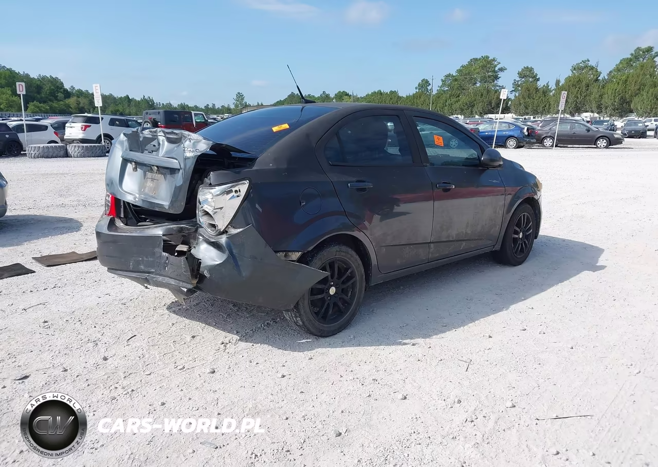 2013 Chevrolet Sonic Ls Auto VIN:1G1JA5SH6D4111872 - 4