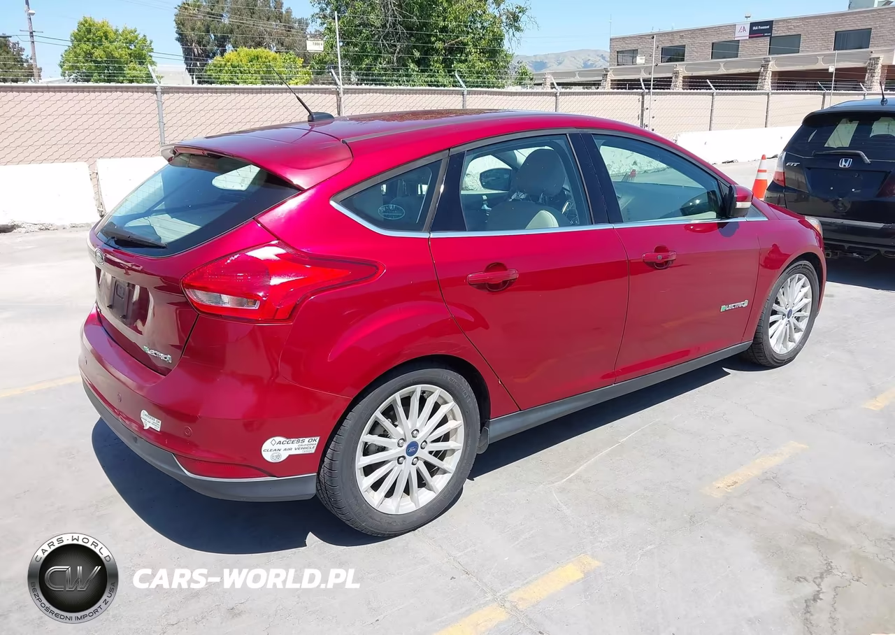 2017 Ford Focus Electric VIN:1FADP3R42HL263787 - 4