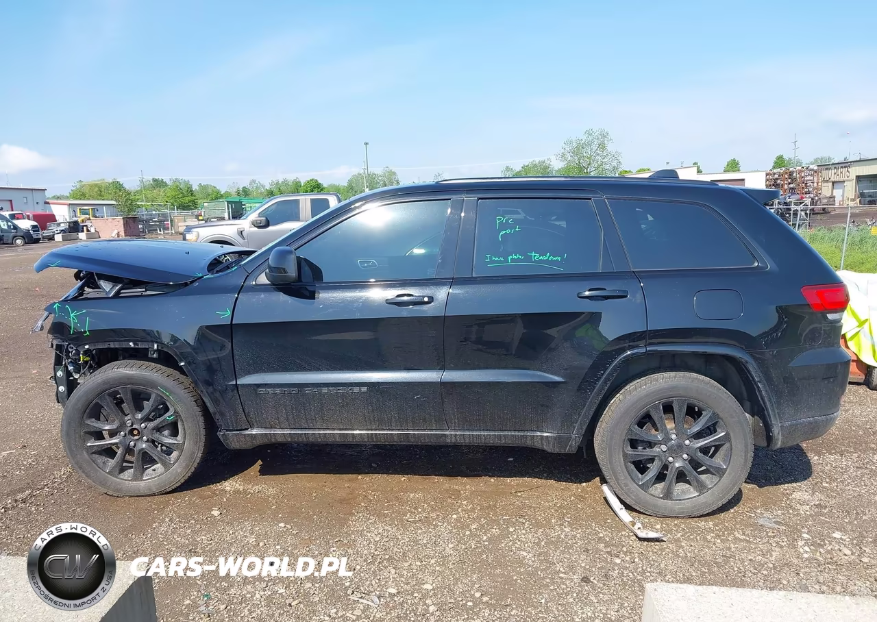 2020 Jeep Grand Cherokee Altitude 4X4 VIN:1C4RJFAG6LC425602 - 14