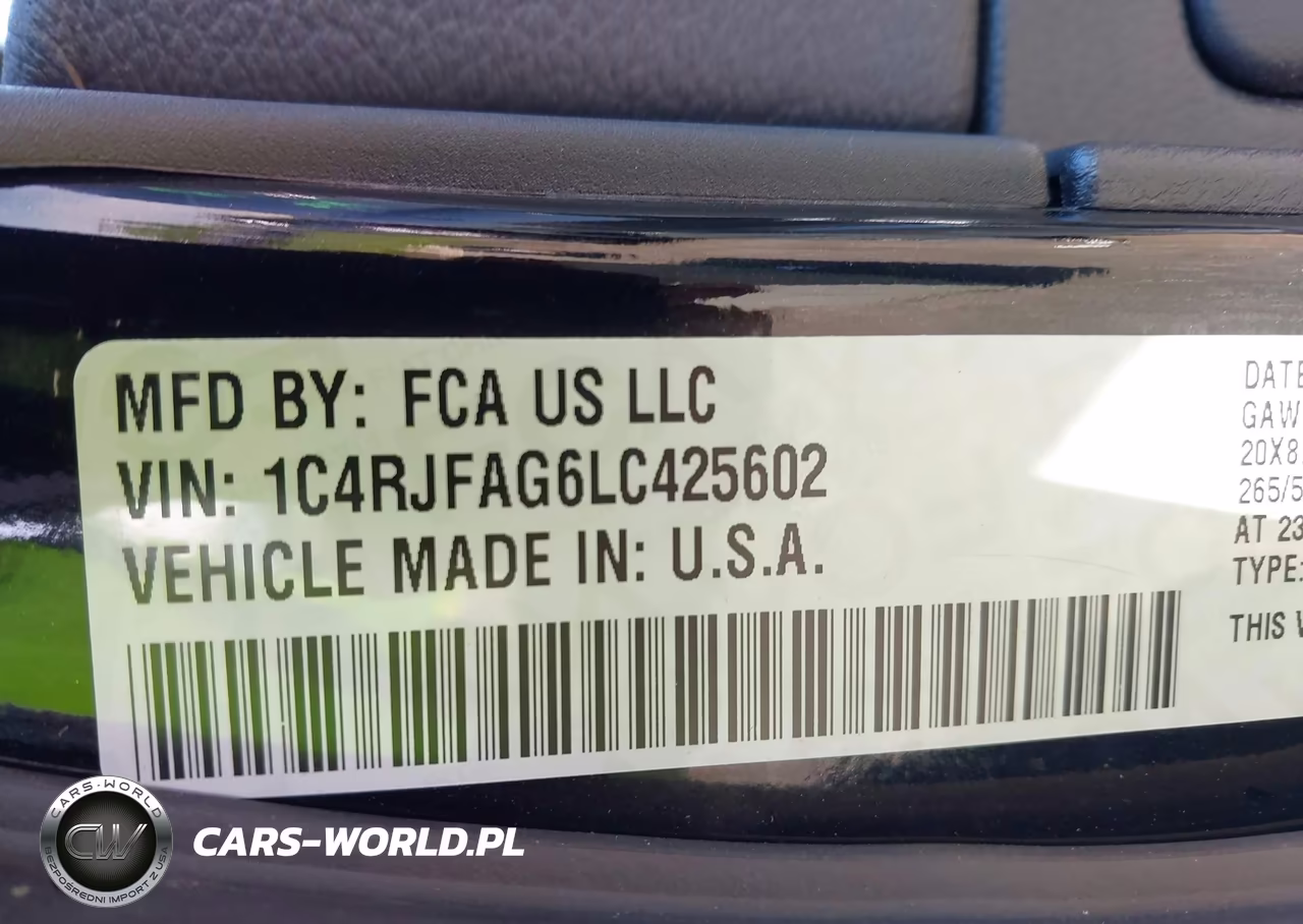 2020 Jeep Grand Cherokee Altitude 4X4 VIN:1C4RJFAG6LC425602 - 9