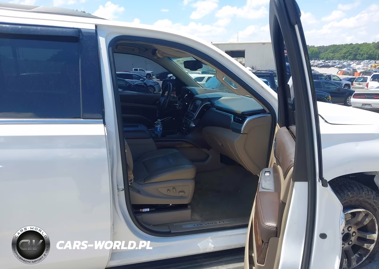 2016 Chevrolet Suburban Lt VIN:1GNSCHKC3GR452737 - 5