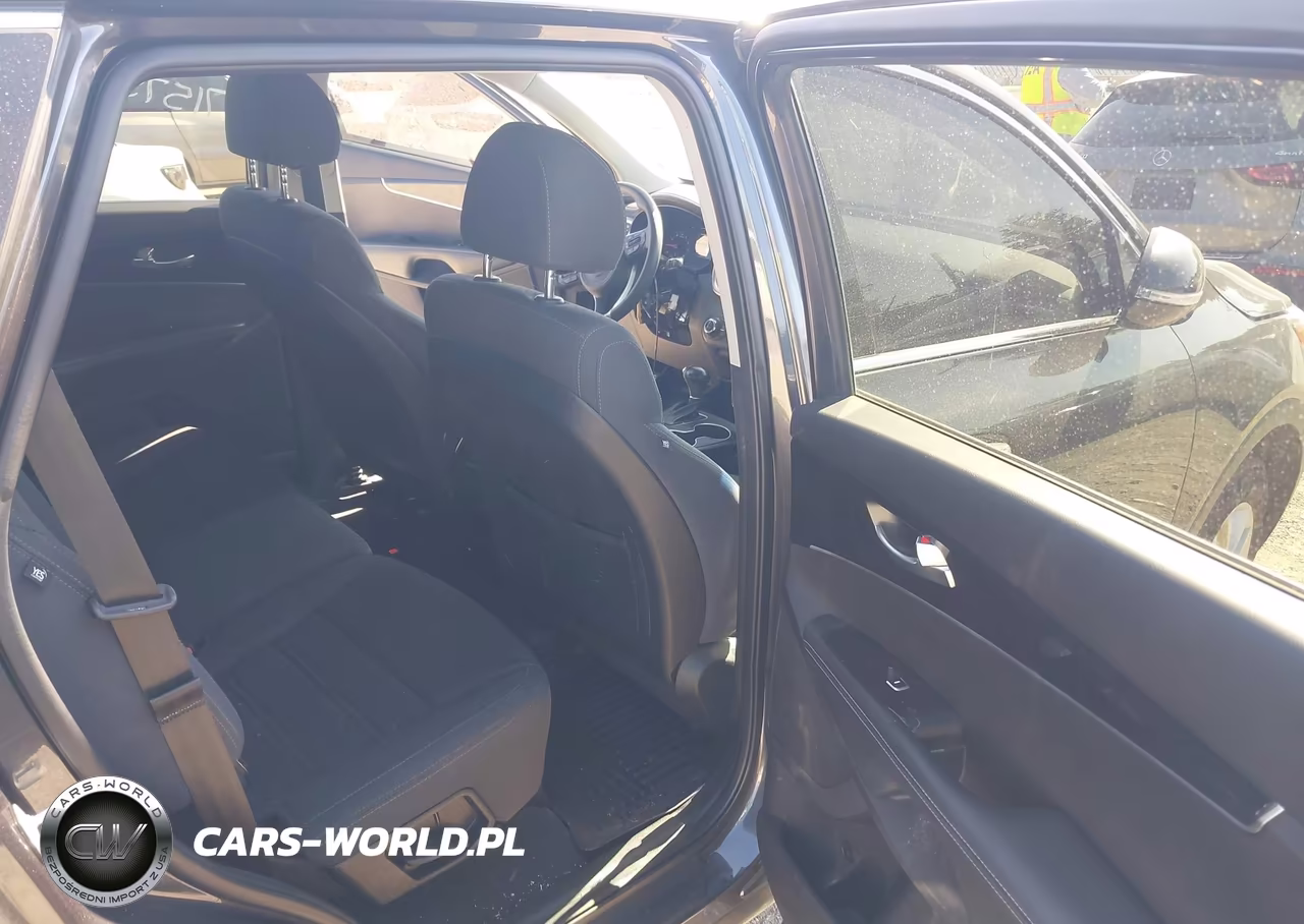 2018 Kia Sorento 2.4L Lx VIN:5XYPGDA35JG361584 - 8