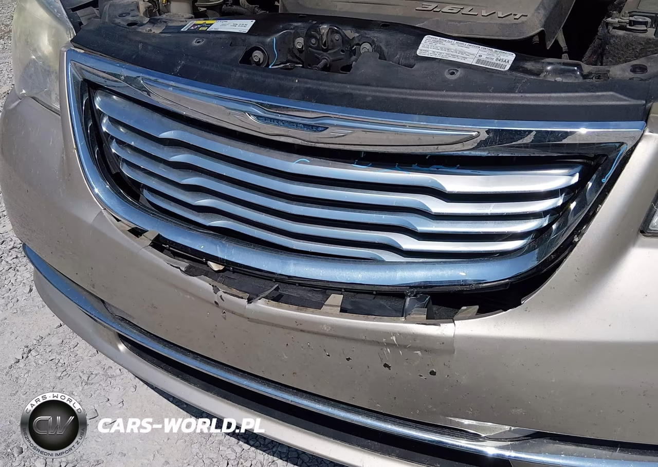 2013 Chrysler Town & Country Touring-L VIN:2C4RC1CG9DR777155 - 6