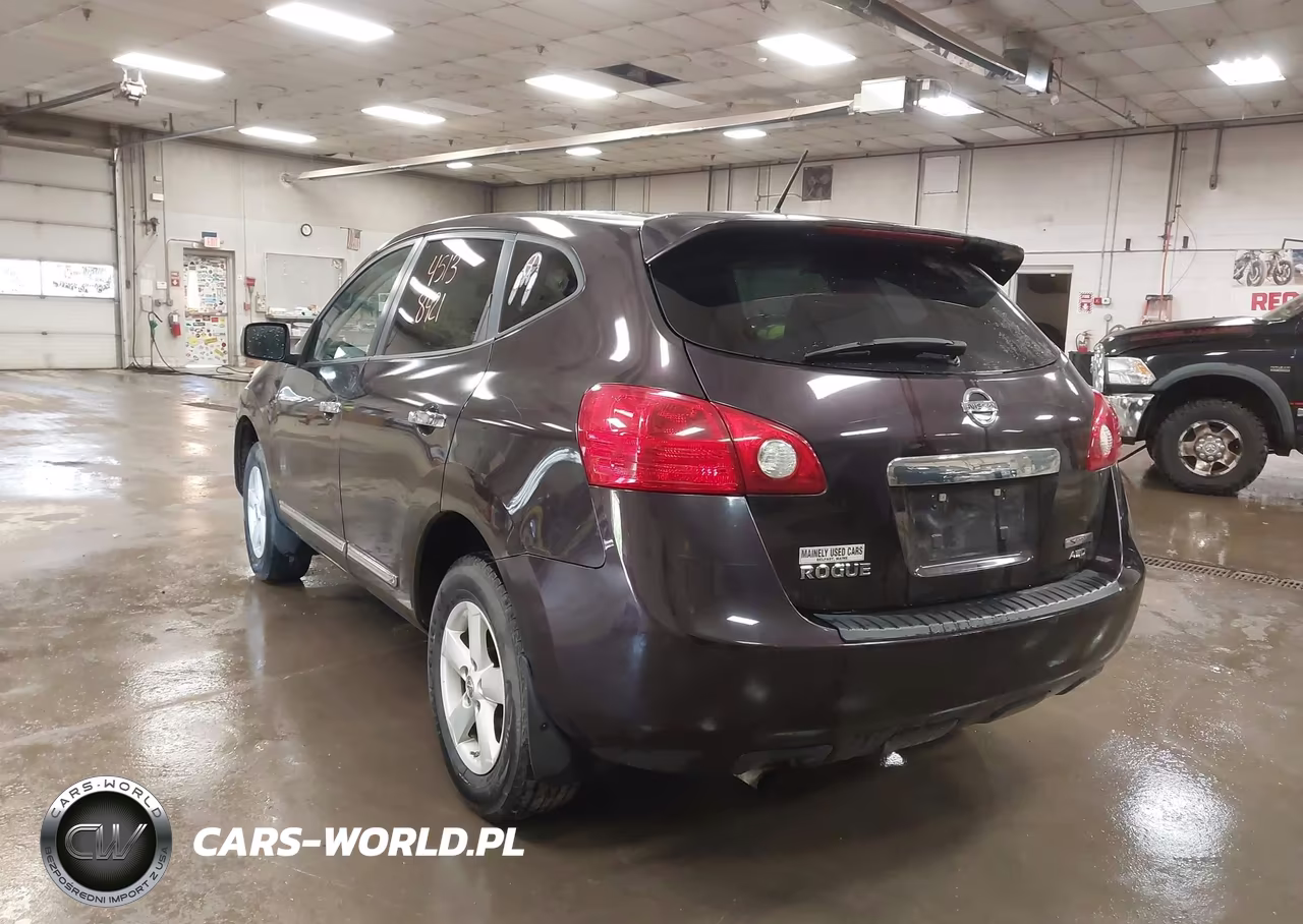 2013 Nissan Rogue S VIN:JN8AS5MV8DW140841 - 3