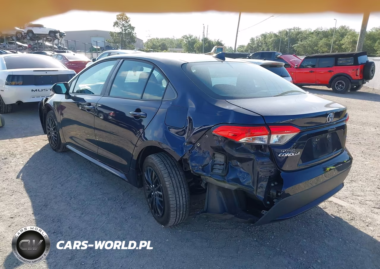2020 Toyota Corolla Le VIN:5YFEPRAE7LP089186 - 3