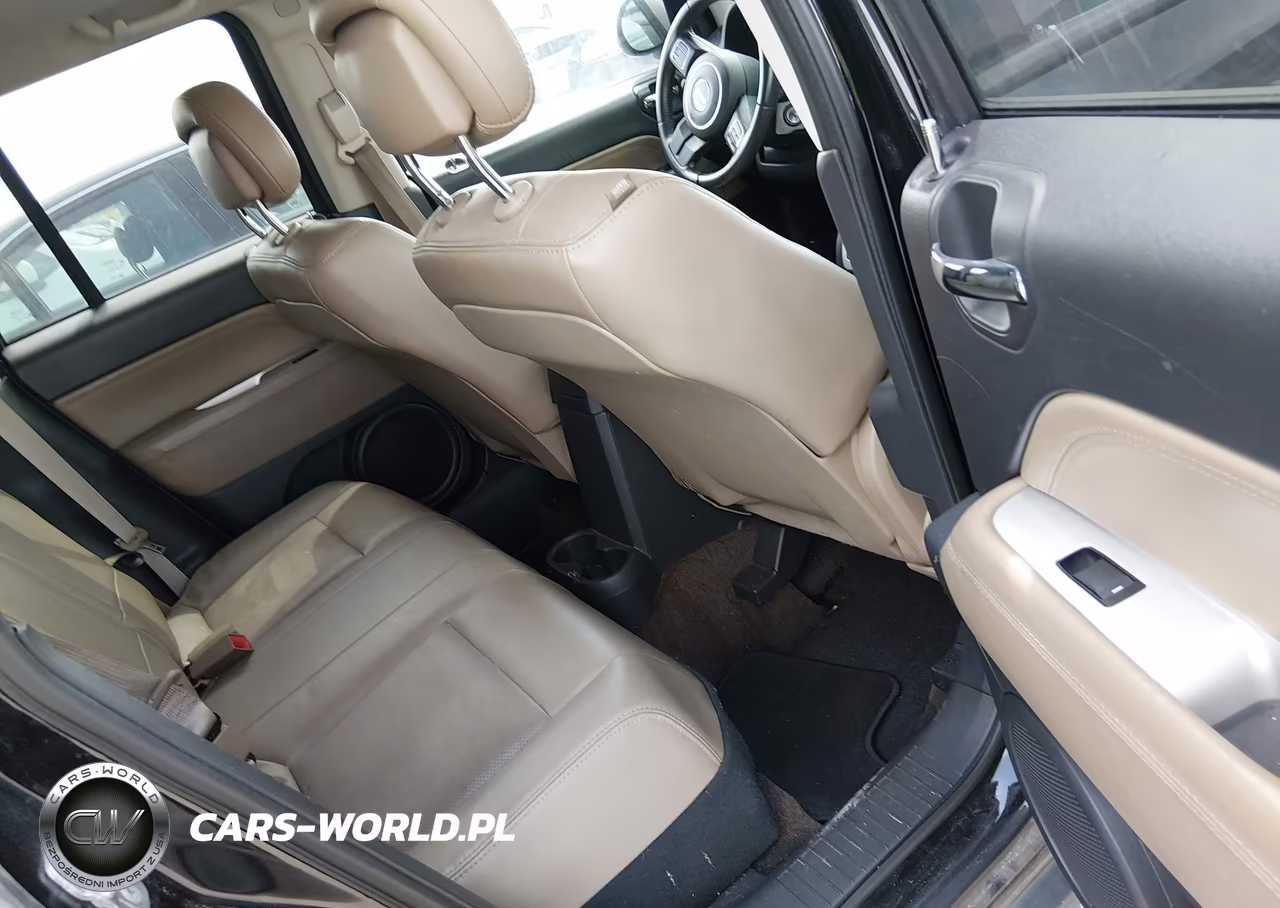 2014 Jeep Compass High Altitude VIN:1C4NJCEA7ED678573 - 8