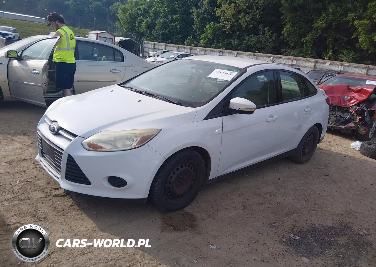 2014 Ford Focus Se VIN:1FADP3F21EL304599 - 2