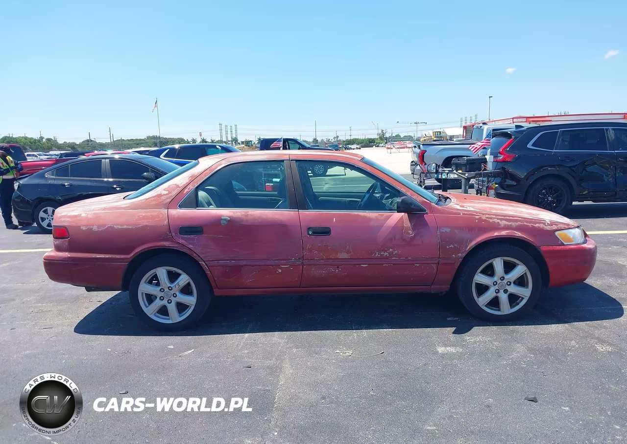 1997 Toyota Camry Le VIN:4T1BG22K5VU073018 - 13
