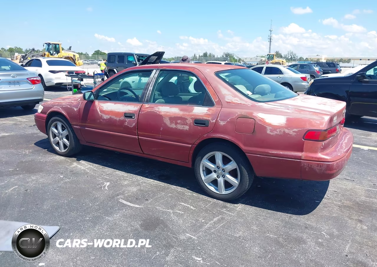 1997 Toyota Camry Le VIN:4T1BG22K5VU073018 - 3