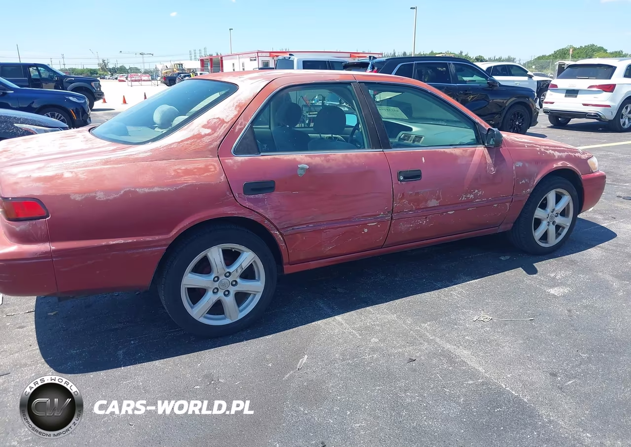 1997 Toyota Camry Le VIN:4T1BG22K5VU073018 - 6