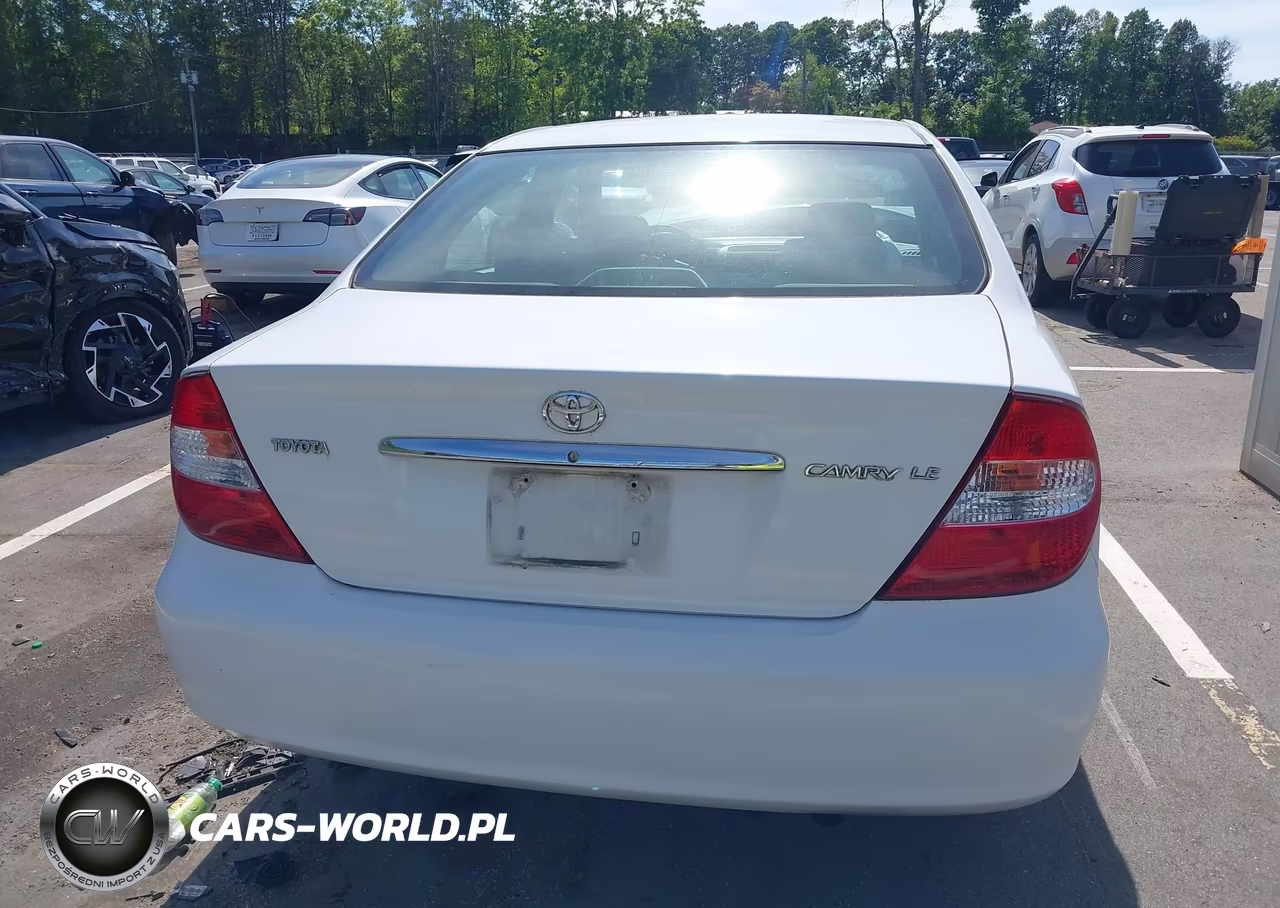 2002 Toyota Camry Le VIN:4T1BE32K72U022871 - 16
