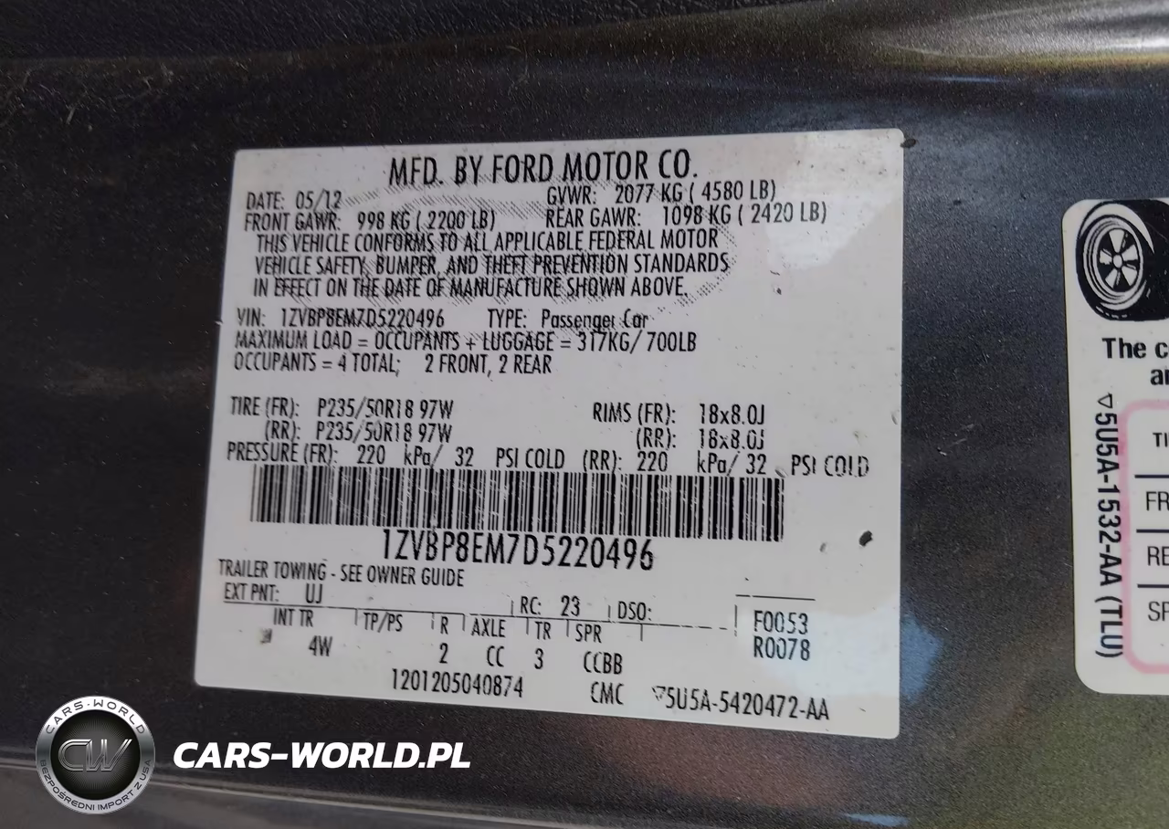 2013 Ford Mustang V6 Premium VIN:1ZVBP8EM7D5220496 - 9