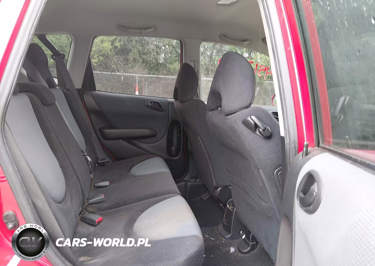 2007 Honda Fit Sport VIN:JHMGD38677S053014 - 8