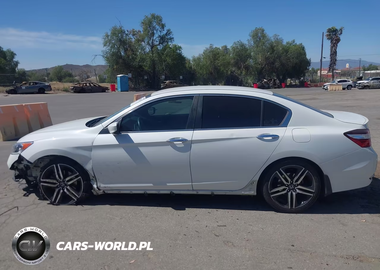 2017 Honda Accord Sport VIN:1HGCR2F50HA129218 - 15