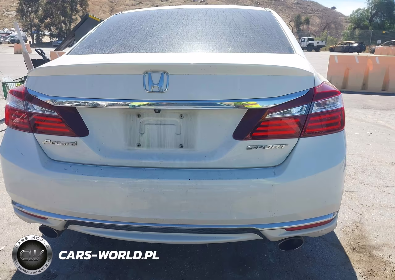 2017 Honda Accord Sport VIN:1HGCR2F50HA129218 - 17