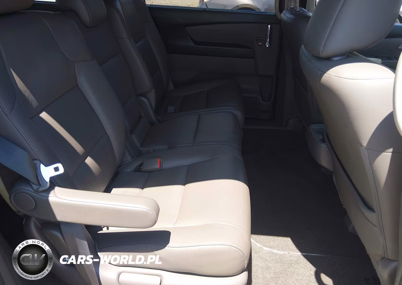 2016 Honda Odyssey Touring-Touring Elite VIN:5FNRL5H96GB146106 - 8