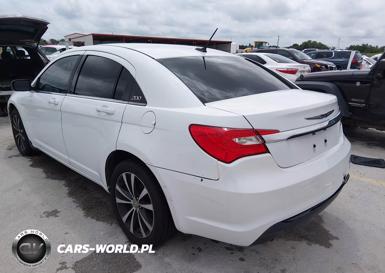 2011 Chrysler 200 S VIN:1C3BC8FG9BN614459 - 3