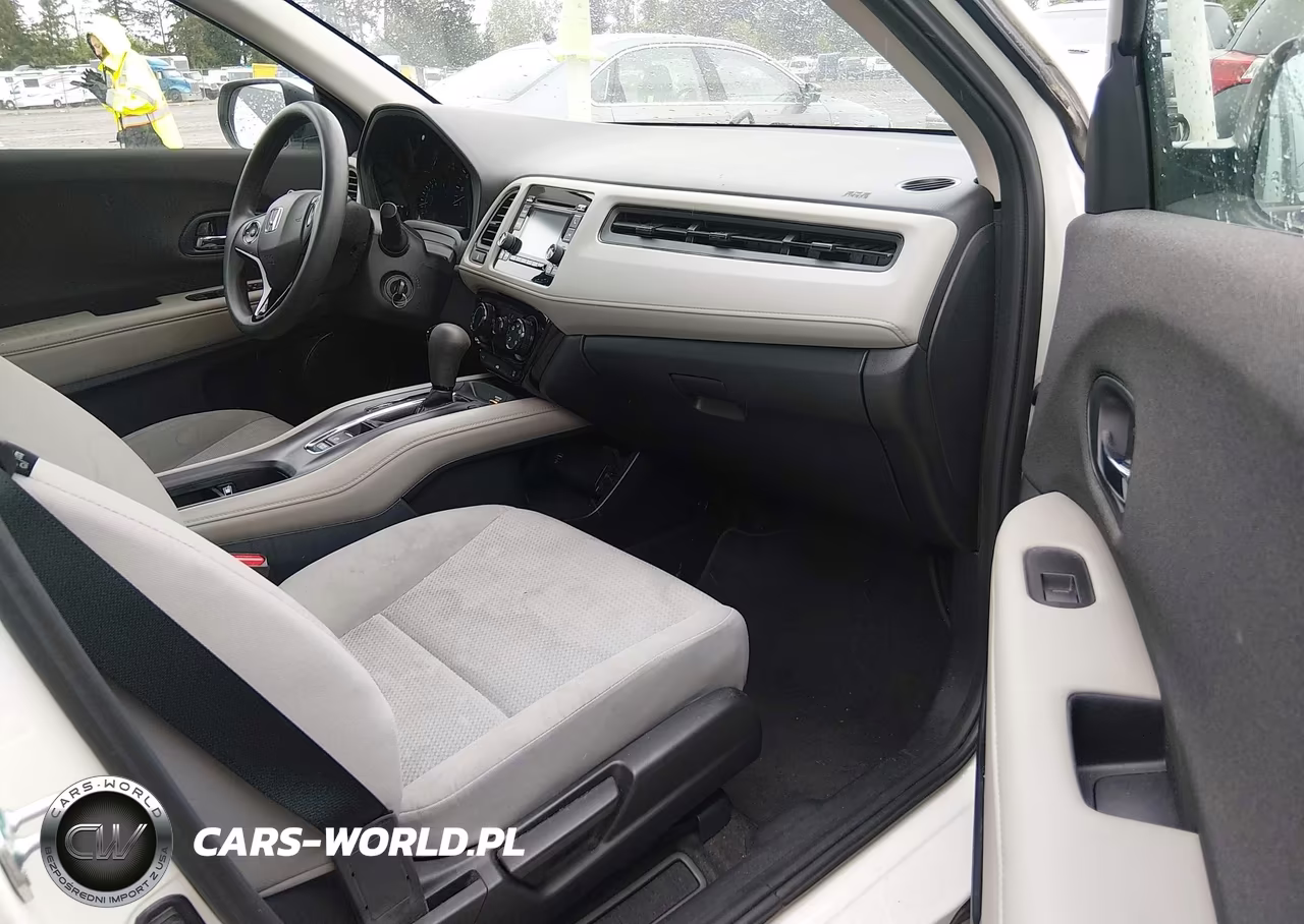 2022 Honda Hr-V Awd Lx VIN:3CZRU6H35NM745242 - 5