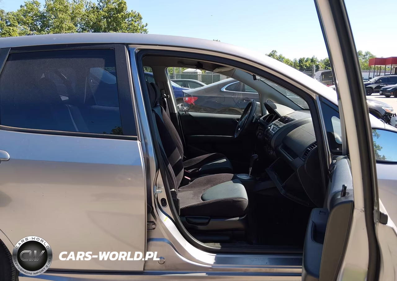 2007 Honda Fit Sport VIN:JHMGD38617S018940 - 5