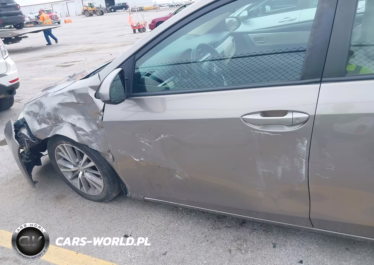 2014 Toyota Corolla Le Plus VIN:5YFBURHE0EP117785 - 6