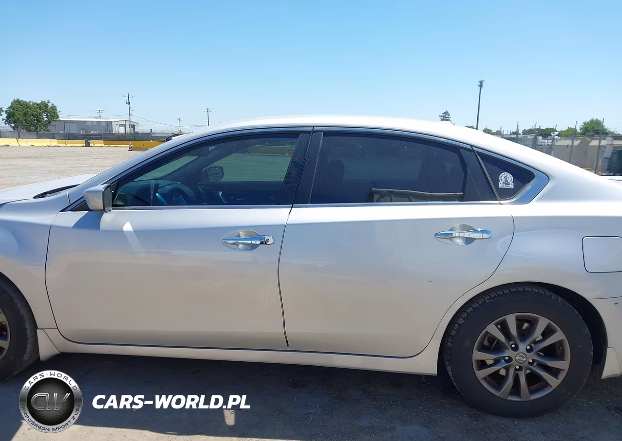 2015 Nissan Altima 2.5 S VIN:1N4AL3AP5FC583591 - 14
