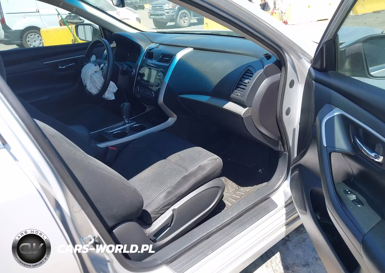 2015 Nissan Altima 2.5 S VIN:1N4AL3AP5FC583591 - 5