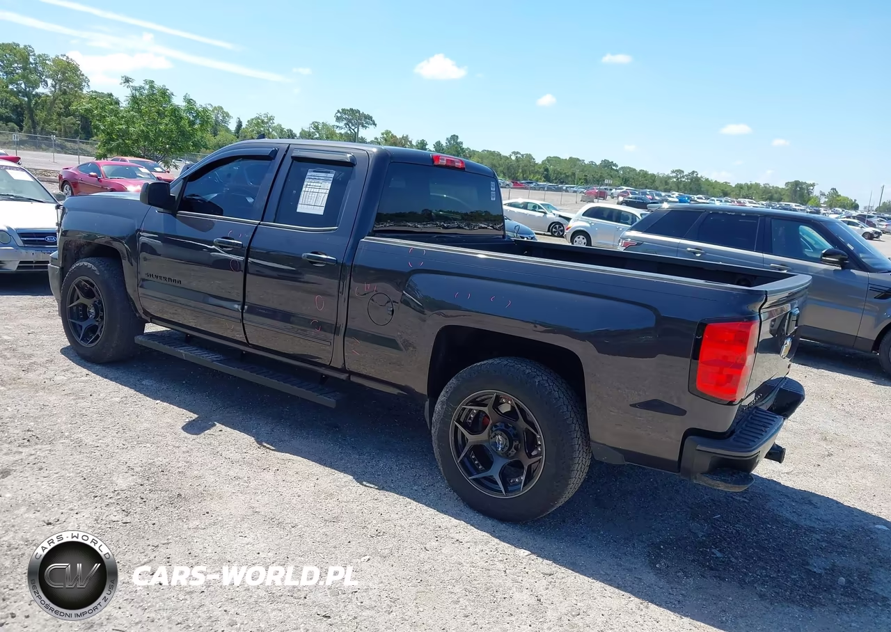 2015 Chevrolet Silverado 1500 1Lt VIN:1GCRCREH4FZ213166 - 3