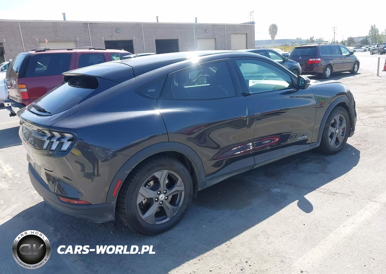 2021 Ford Mustang Mach-E Select VIN:3FMTK1SS1MMA59732 - 4