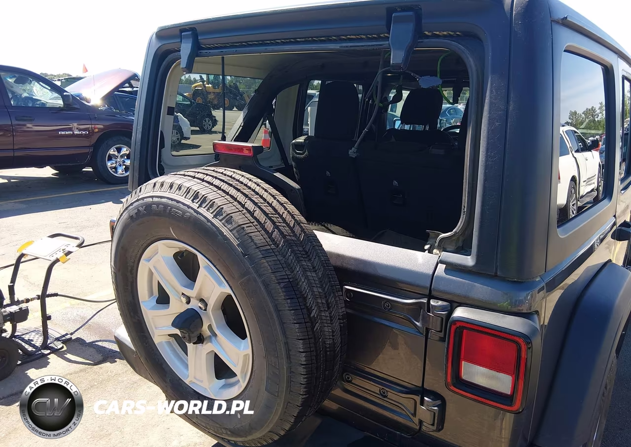 2022 Jeep Wrangler Unlimited Sport S 4X4 VIN:1C4HJXDG8NW152273 - 18