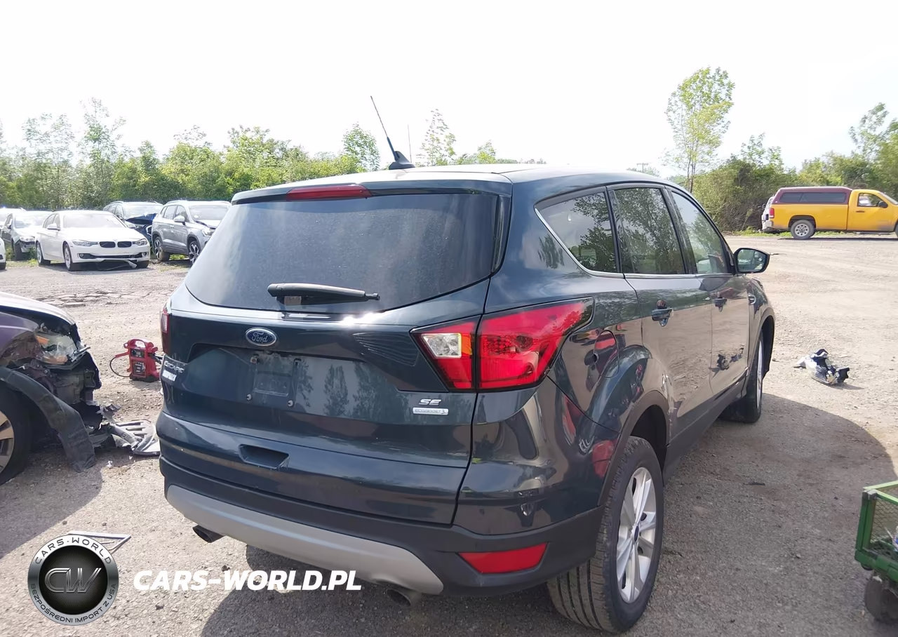 2019 Ford Escape Se VIN:1FMCU0GD5KUB13122 - 4