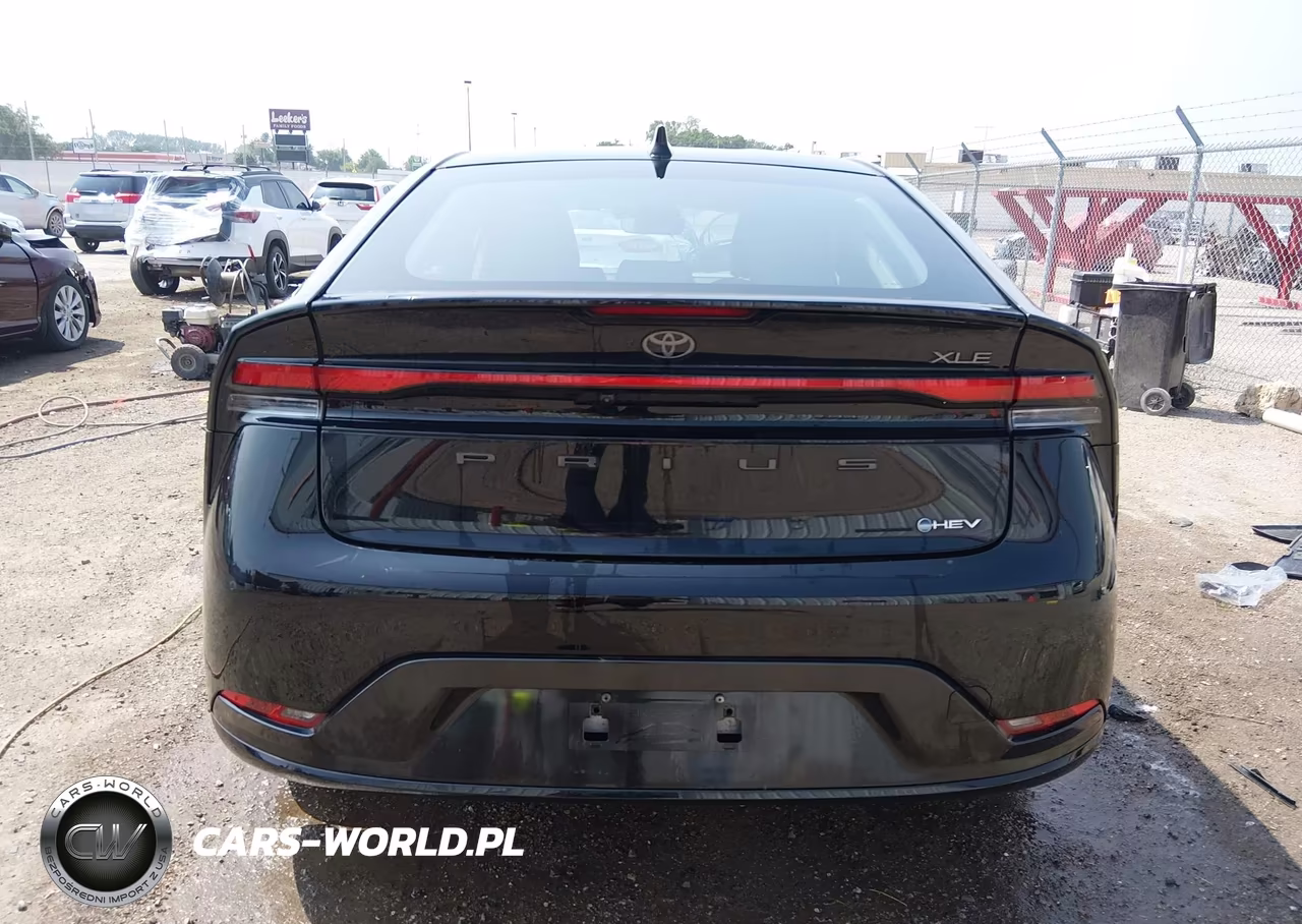 2023 Toyota Prius Xle VIN:JTDACAAU8P3006754 - 17
