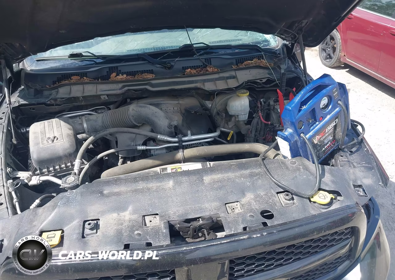 2019 Ram 1500 Classic Express 4X4 6'4 Box VIN:1C6RR7FT4KS567933 - 10
