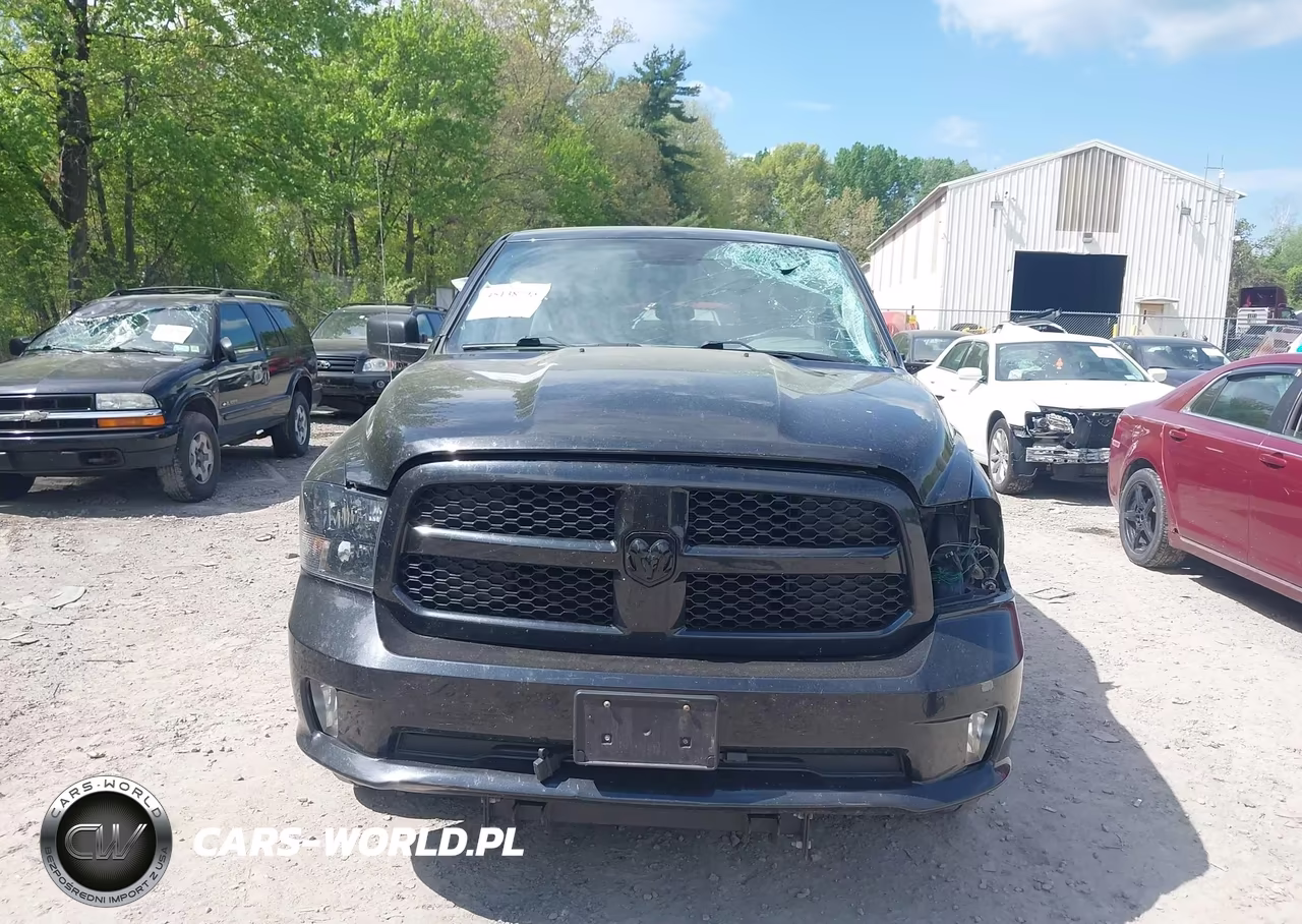 2019 Ram 1500 Classic Express 4X4 6'4 Box VIN:1C6RR7FT4KS567933 - 11