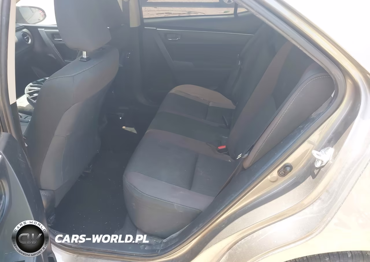 2018 Toyota Corolla Le VIN:2T1BURHE7JC047387 - 8