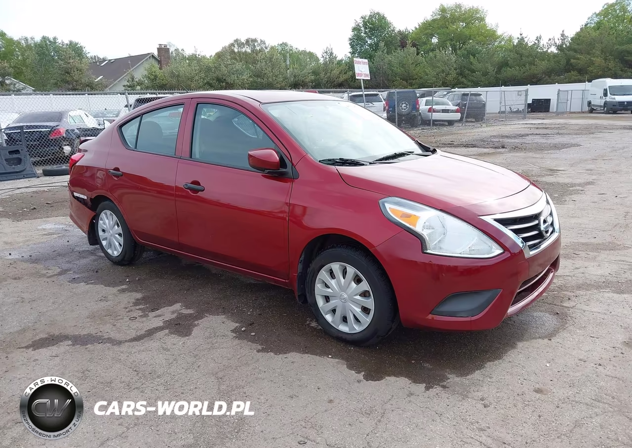 2016 Nissan Versa 1.6 S+ – zdjęcie 1 z 16